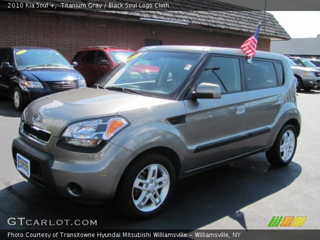 2010 Kia Soul + in Titanium Gray