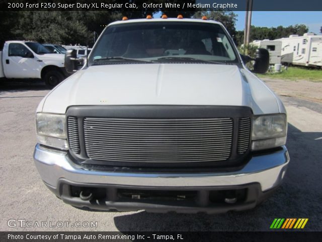 2000 Ford F250 Super Duty XL Regular Cab in Oxford White