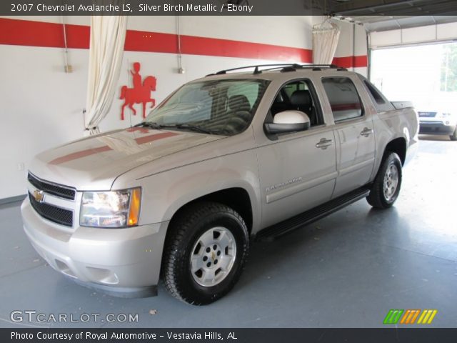 2007 Chevrolet Avalanche LS in Silver Birch Metallic