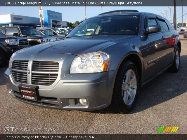 2006 Dodge Magnum SXT in Silver Steel Metallic