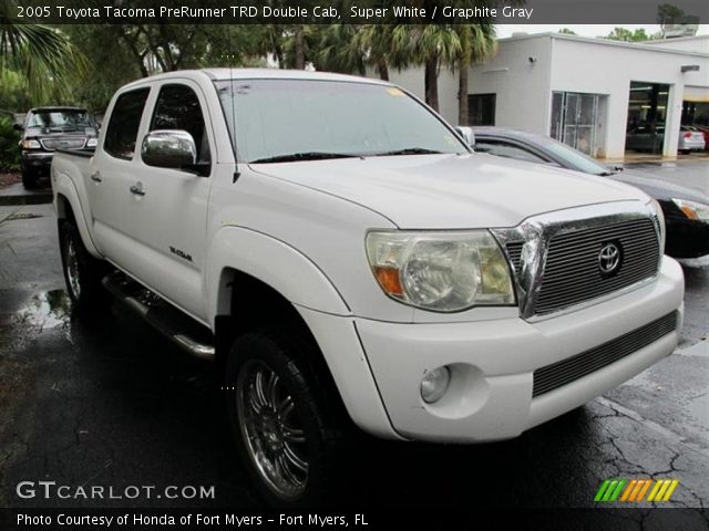 2005 Toyota Tacoma PreRunner TRD Double Cab in Super White