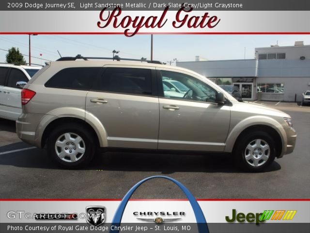 2009 Dodge Journey SE in Light Sandstone Metallic