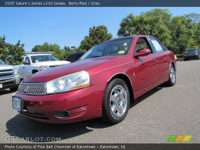 2005 Saturn L Series L300 Sedan in Berry Red