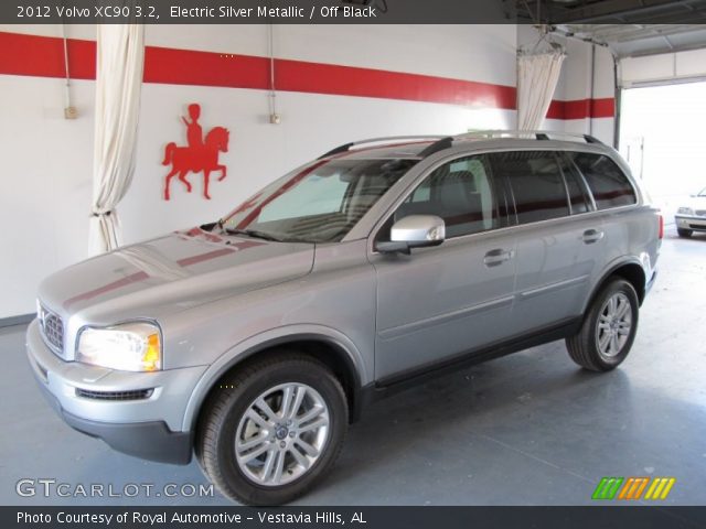 2012 Volvo XC90 3.2 in Electric Silver Metallic