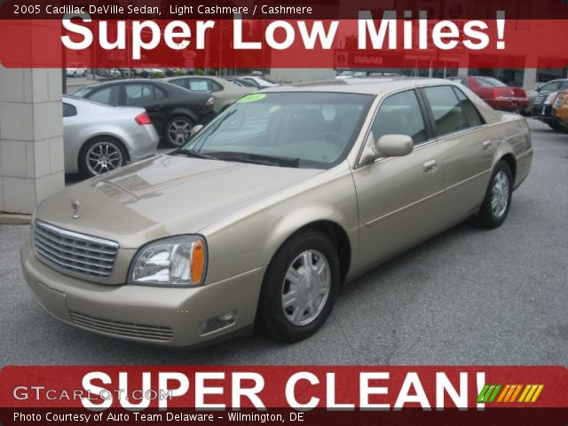 2005 Cadillac DeVille Sedan in Light Cashmere