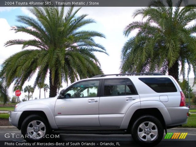 2004 Toyota 4Runner SR5 in Titanium Metallic