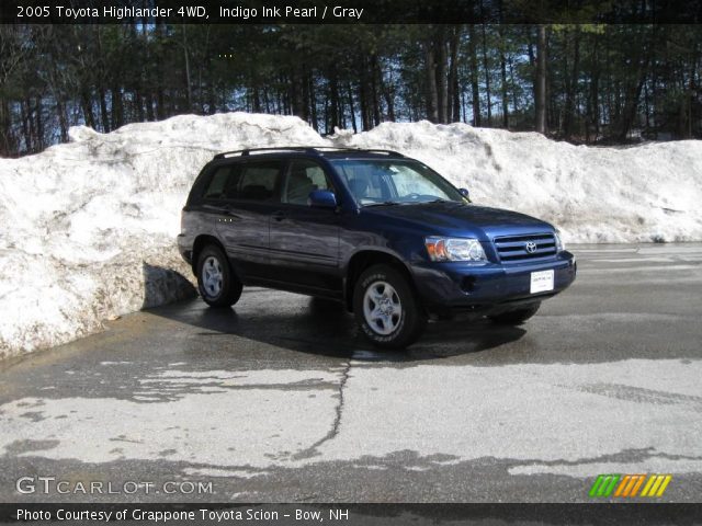 2005 Toyota Highlander 4WD in Indigo Ink Pearl