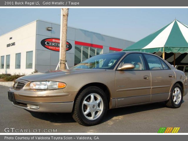 2001 Buick Regal LS in Gold Metallic