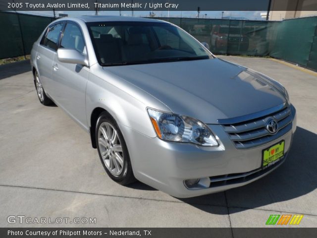 2005 Toyota Avalon Limited in Titanium Metallic