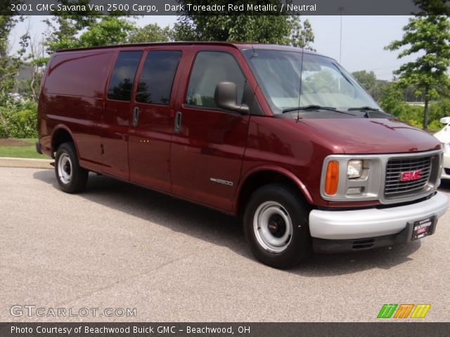 2001 GMC Savana Van 2500 Cargo in Dark Toreador Red Metallic