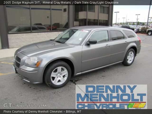 2005 Dodge Magnum SXT in Mineral Gray Metallic