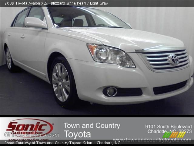 2009 Toyota Avalon XLS in Blizzard White Pearl