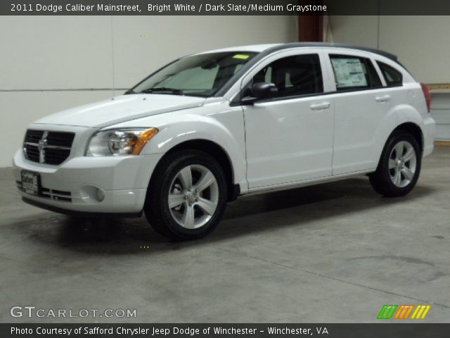 2011 Dodge Caliber Mainstreet in Bright White