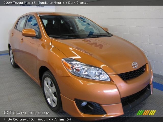 2009 Toyota Matrix S in Sundance Metallic