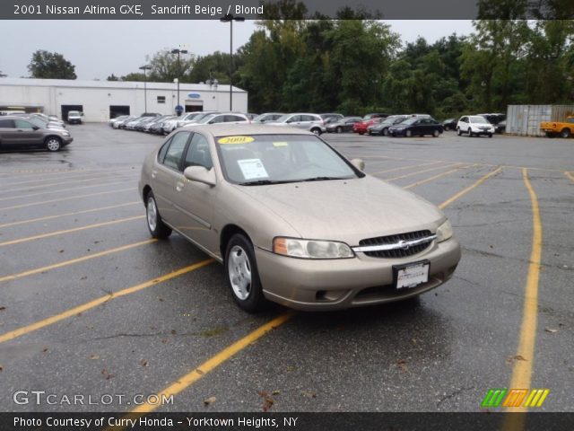 2001 Nissan Altima GXE in Sandrift Beige