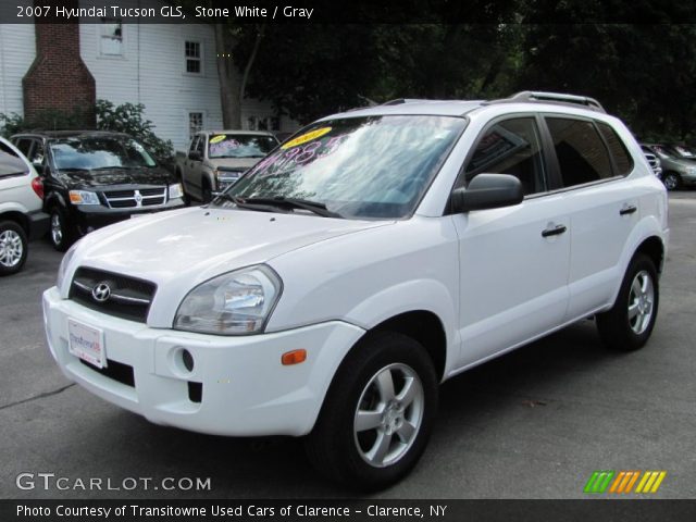 2007 Hyundai Tucson GLS in Stone White