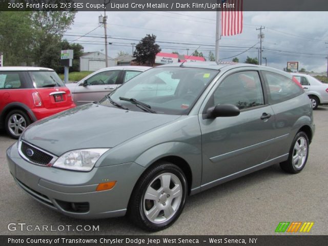 2005 Ford Focus ZX3 SES Coupe in Liquid Grey Metallic