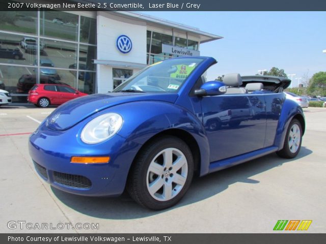 2007 Volkswagen New Beetle 2.5 Convertible in Laser Blue