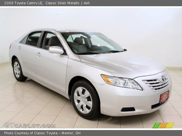 2009 Toyota Camry LE in Classic Silver Metallic