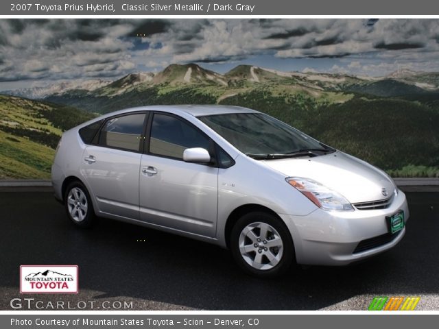 2007 Toyota Prius Hybrid in Classic Silver Metallic