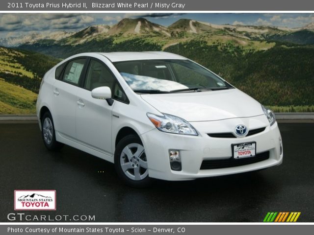 2011 Toyota Prius Hybrid II in Blizzard White Pearl
