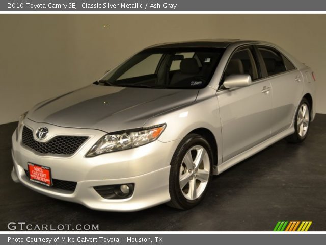 2010 Toyota Camry SE in Classic Silver Metallic