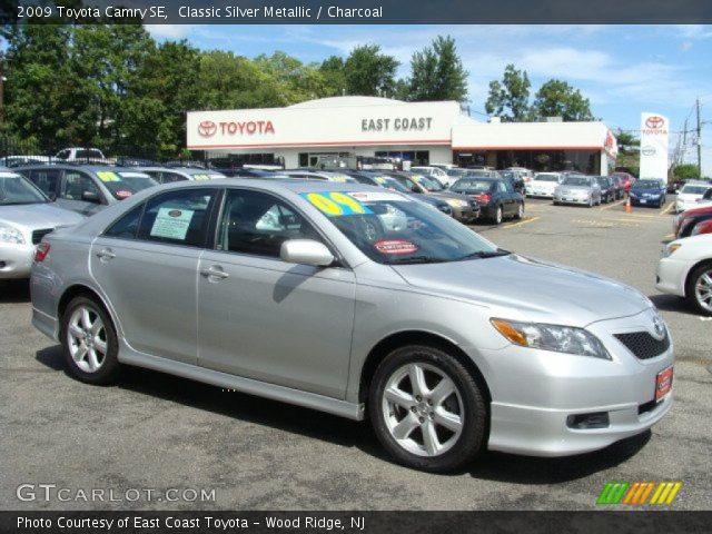 2009 Toyota Camry SE in Classic Silver Metallic