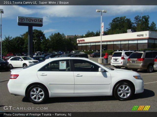 2011 Toyota Camry LE in Super White