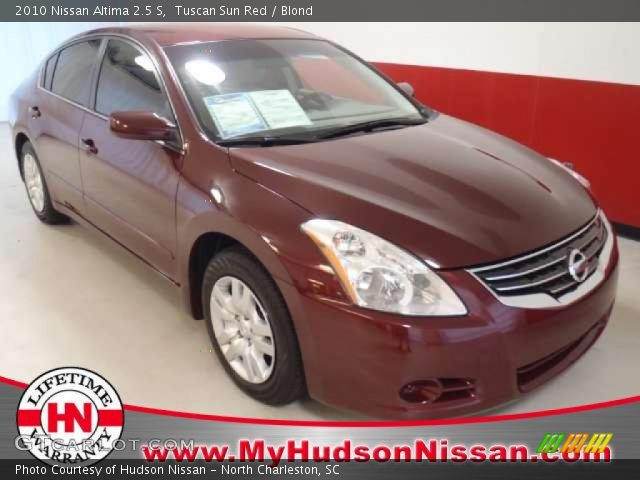 2010 Nissan Altima 2.5 S in Tuscan Sun Red