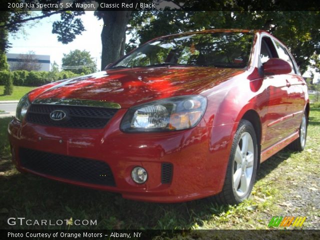 2008 Kia Spectra 5 SX Wagon in Classic Red