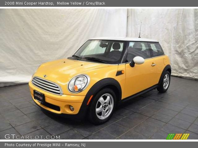 2008 Mini Cooper Hardtop in Mellow Yellow