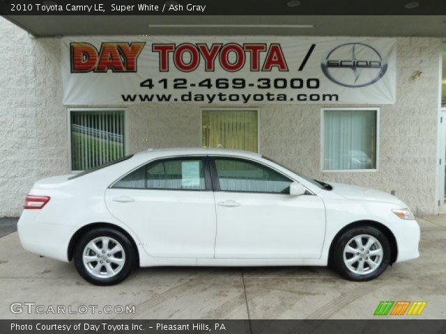 2010 Toyota Camry LE in Super White