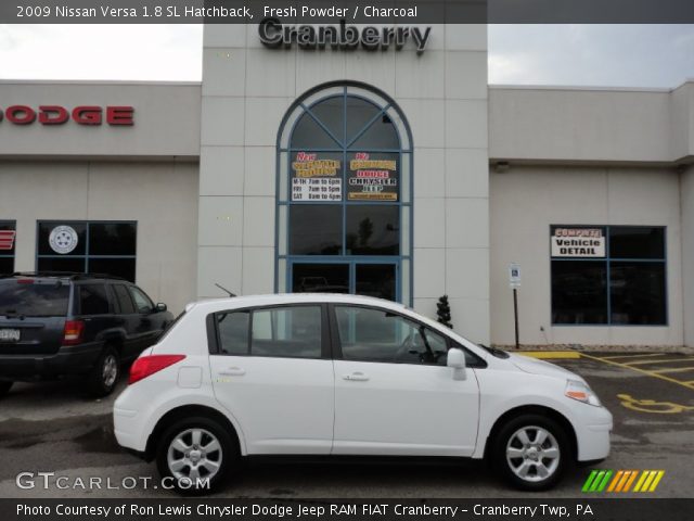 2009 Nissan Versa 1.8 SL Hatchback in Fresh Powder