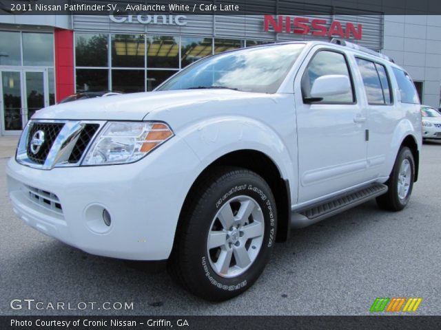 2011 Nissan Pathfinder SV in Avalanche White