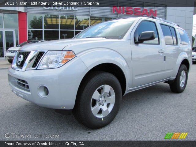2011 Nissan Pathfinder S in Silver Lightning