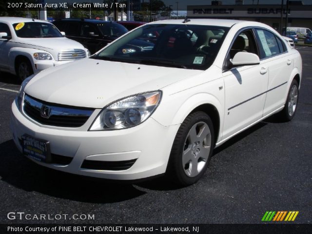 2007 Saturn Aura XE in Cream White