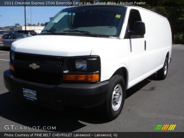 2011 Chevrolet Express 2500 Extended Cargo Van in Summit White
