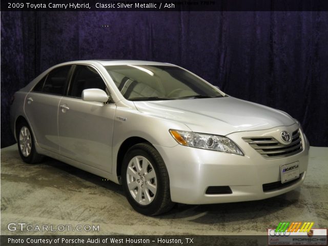 2009 Toyota Camry Hybrid in Classic Silver Metallic