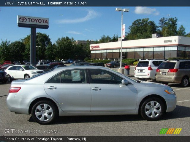 2007 Toyota Camry LE in Titanium Metallic