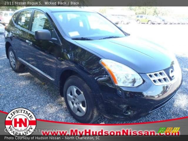 2011 Nissan Rogue S in Wicked Black