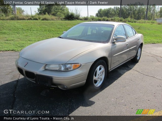 1997 Pontiac Grand Prix SE Sedan in Light Taupe Metallic