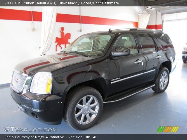 2011 GMC Yukon Denali AWD in Onyx Black