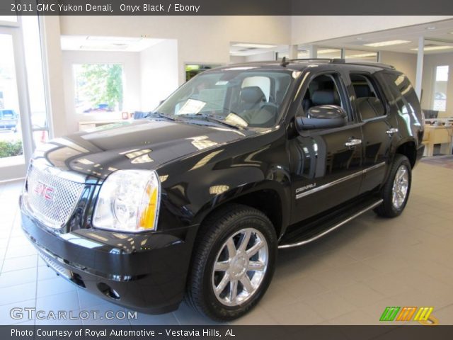 2011 GMC Yukon Denali in Onyx Black