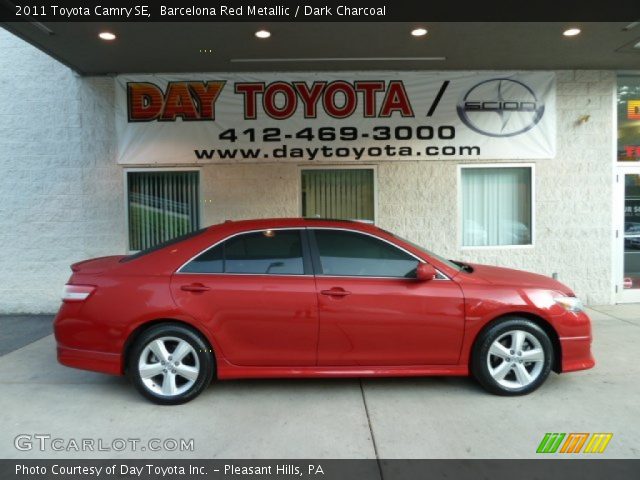 2011 Toyota Camry SE in Barcelona Red Metallic