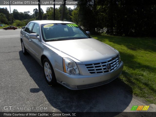 2007 Cadillac DTS Sedan in Light Platinum