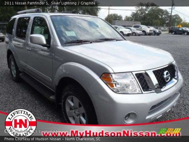 2011 Nissan Pathfinder S in Silver Lightning