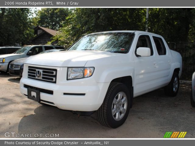 2006 Honda Ridgeline RTS in White