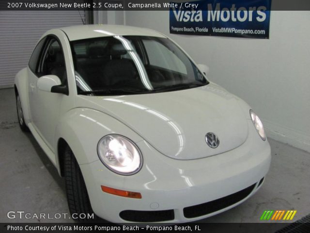 2007 Volkswagen New Beetle 2.5 Coupe in Campanella White