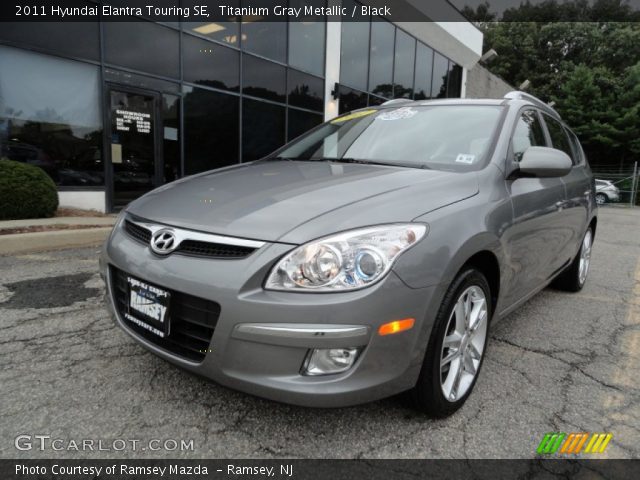 2011 Hyundai Elantra Touring SE in Titanium Gray Metallic