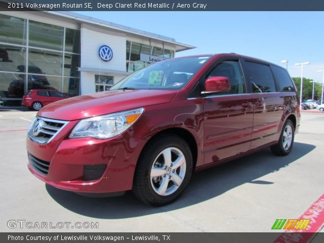 2011 Volkswagen Routan SE in Deep Claret Red Metallic